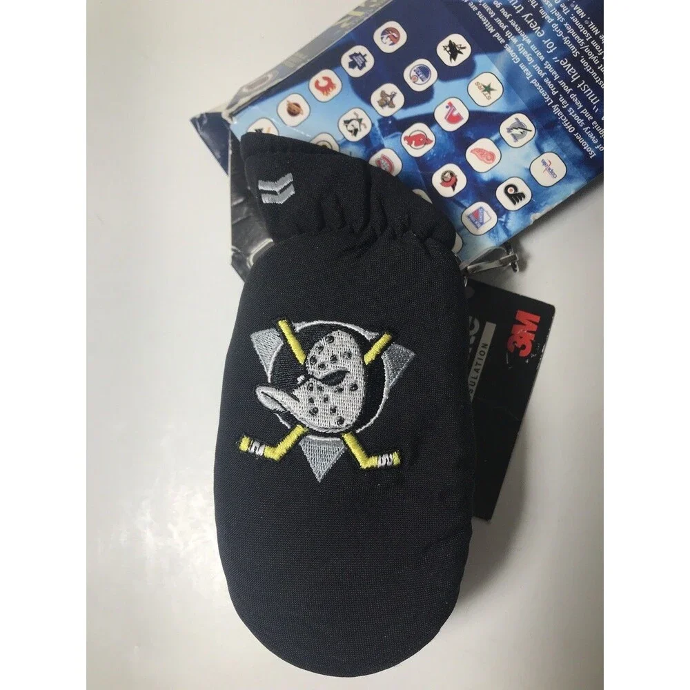 Anaheim Ducks Isotoner 3M Gloves Black / Gray Youth Size S/M NEW